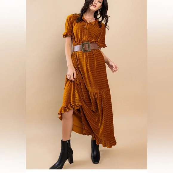 30 Fabulous Textured Velvet Tiered Maxi Dress - Picture 3 of 6